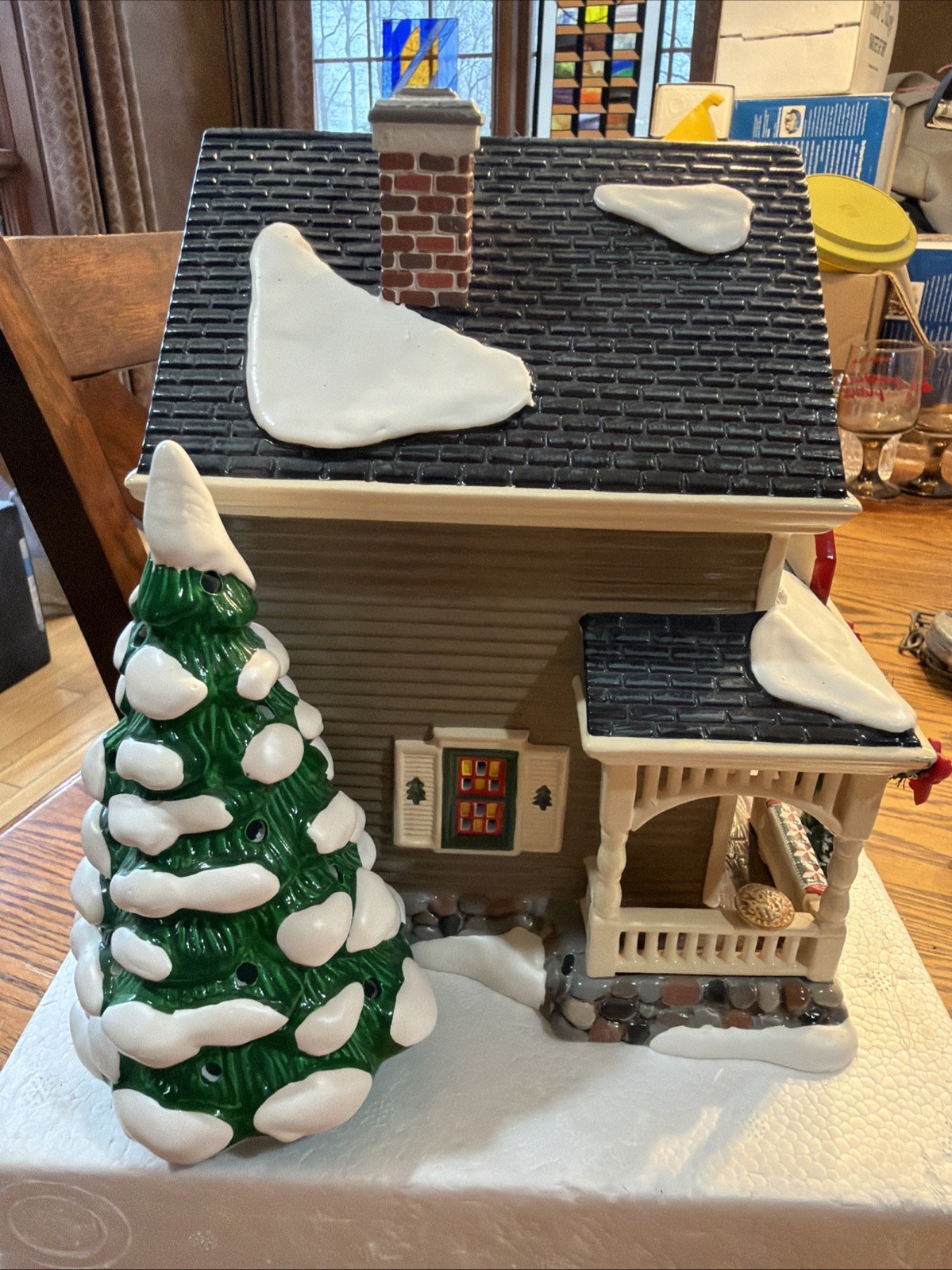 Dept 56 Snow Village 2001 Buck’s County Country Quilts and Pies 55072 IOB NOTE