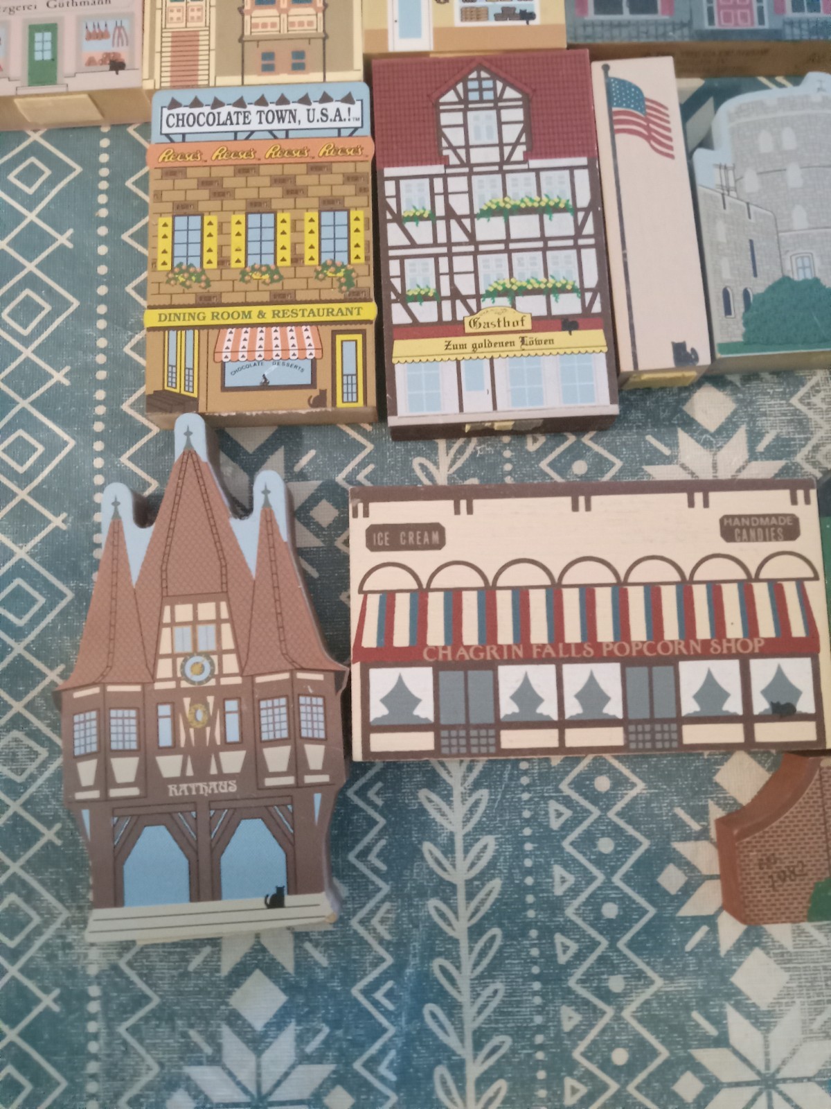 The Cats Meow Village Lot 23 Store Germany Shops Houses Vintage Some Wear