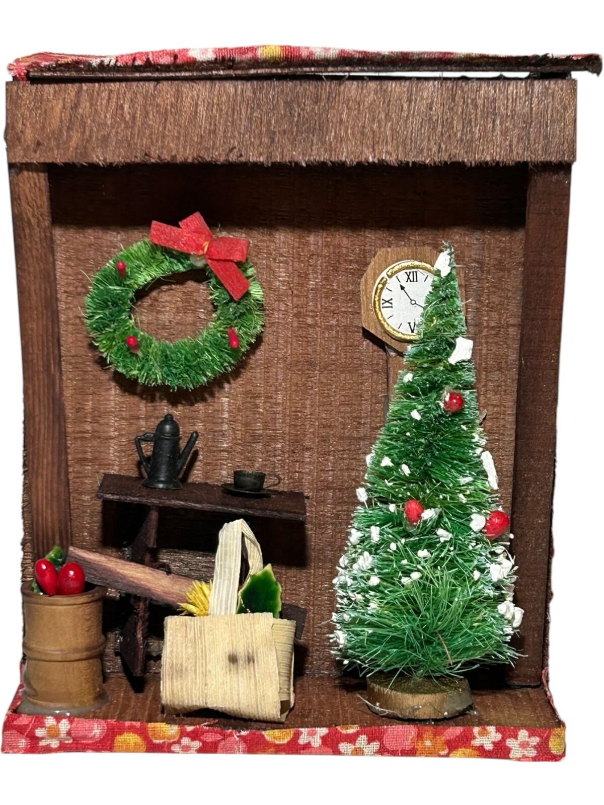 Vtg Commodore Diorama Miniature Christmas Village Scene Wreath Tree Wall Decor