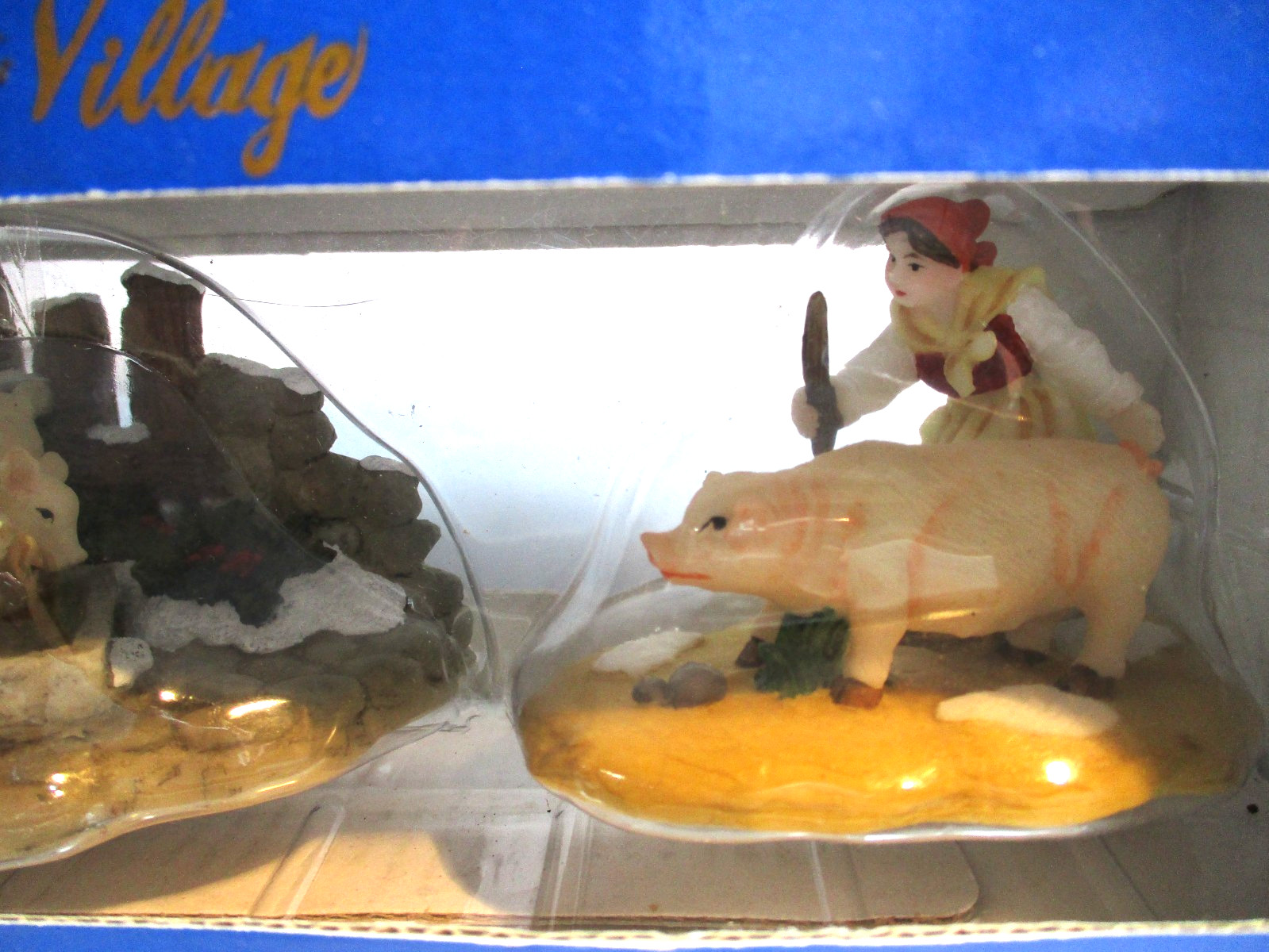 Boxed Heartland Valley Village Farm Animal Accessories Sheep Pigs Girl