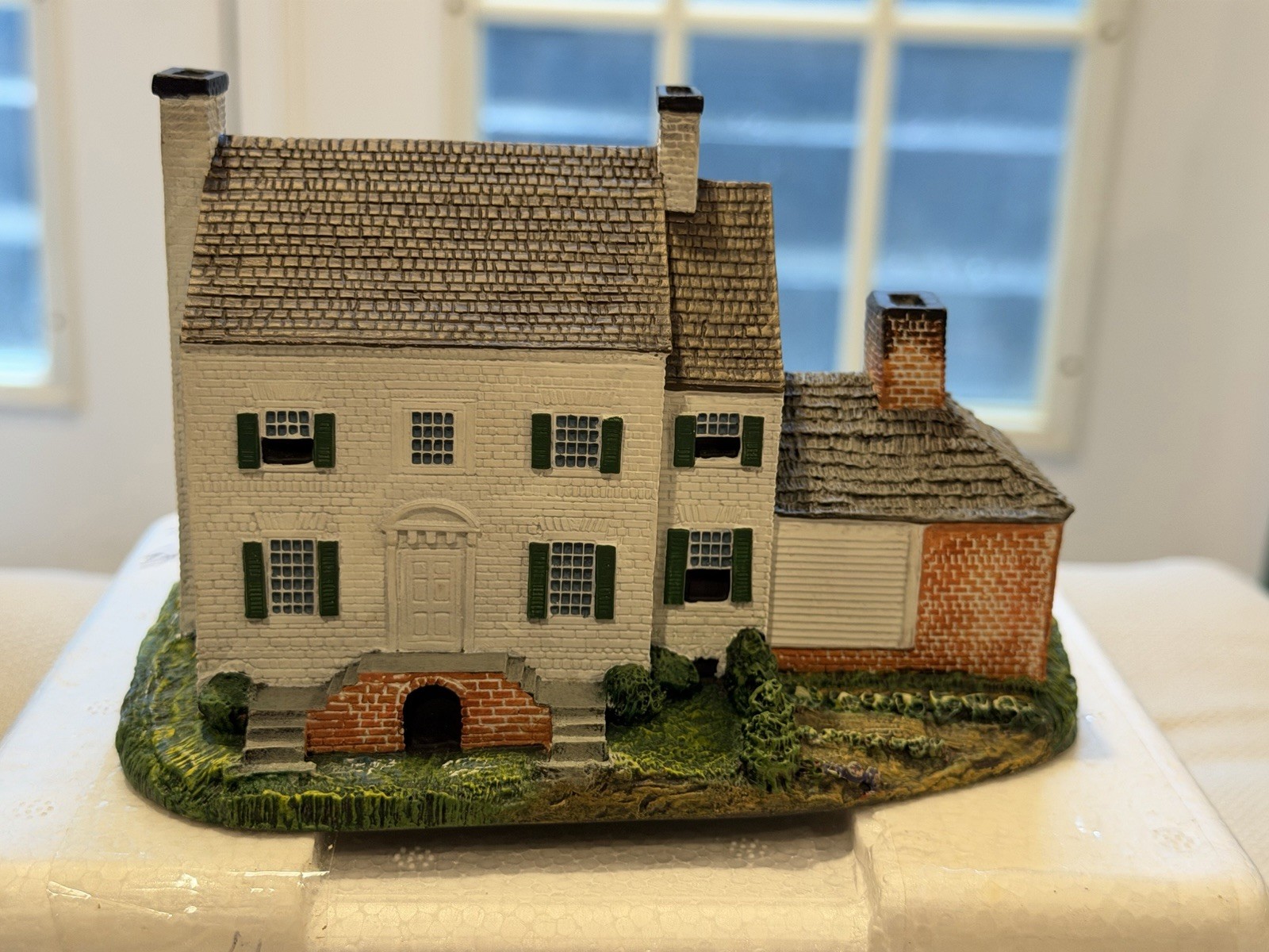 Hawthorne Village Gone With The Wind Tara Scarlett’s Pride Resin House 1992 LE