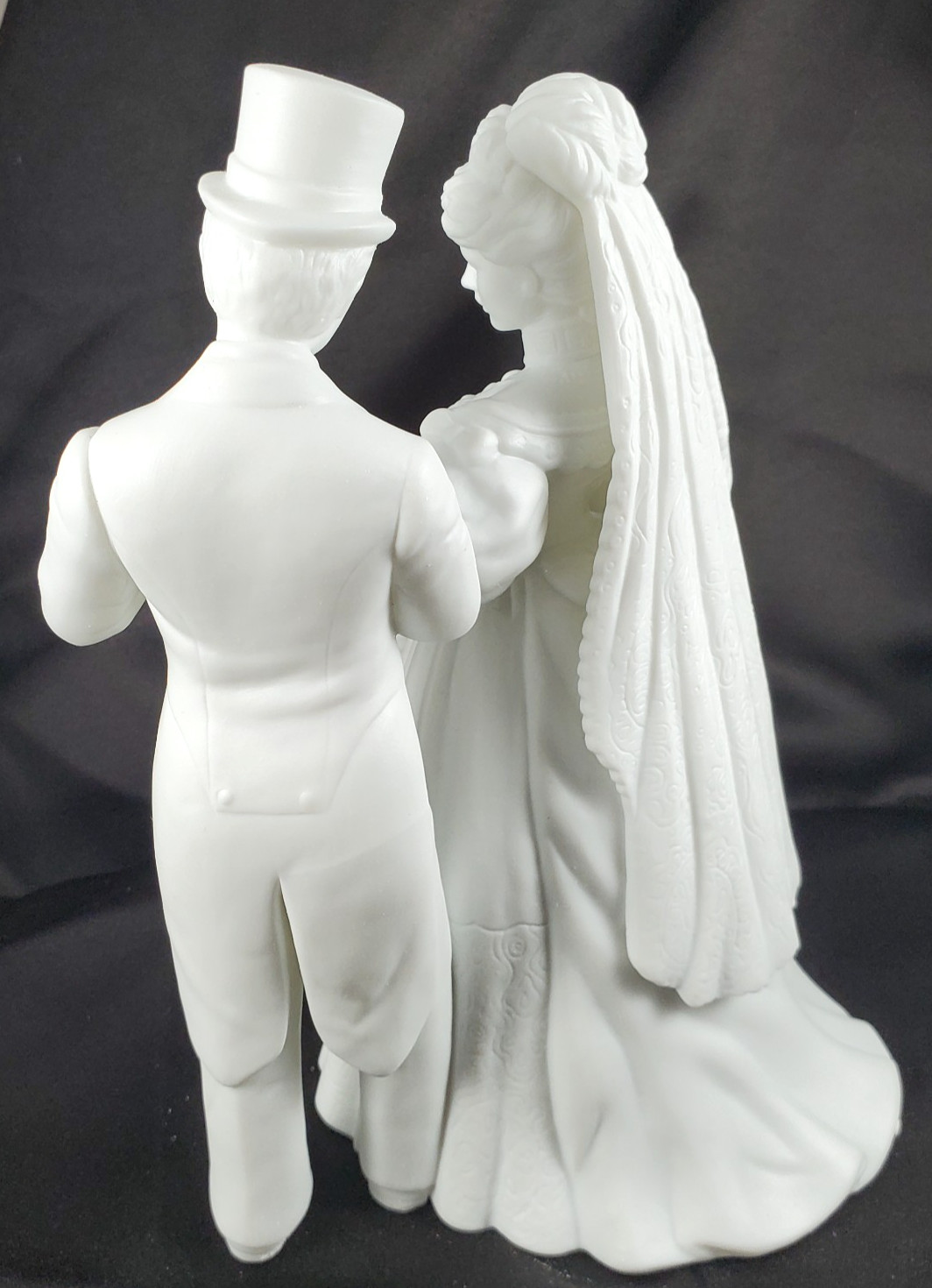 Dept 56 Silhouette Treasures “To Have & To Hold” Bride & Groom Figurine #78600
