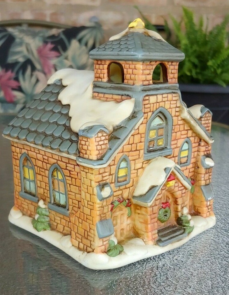 1987 Lefton Christmas Colonial Hand Painted Musical Church-Byron Wood