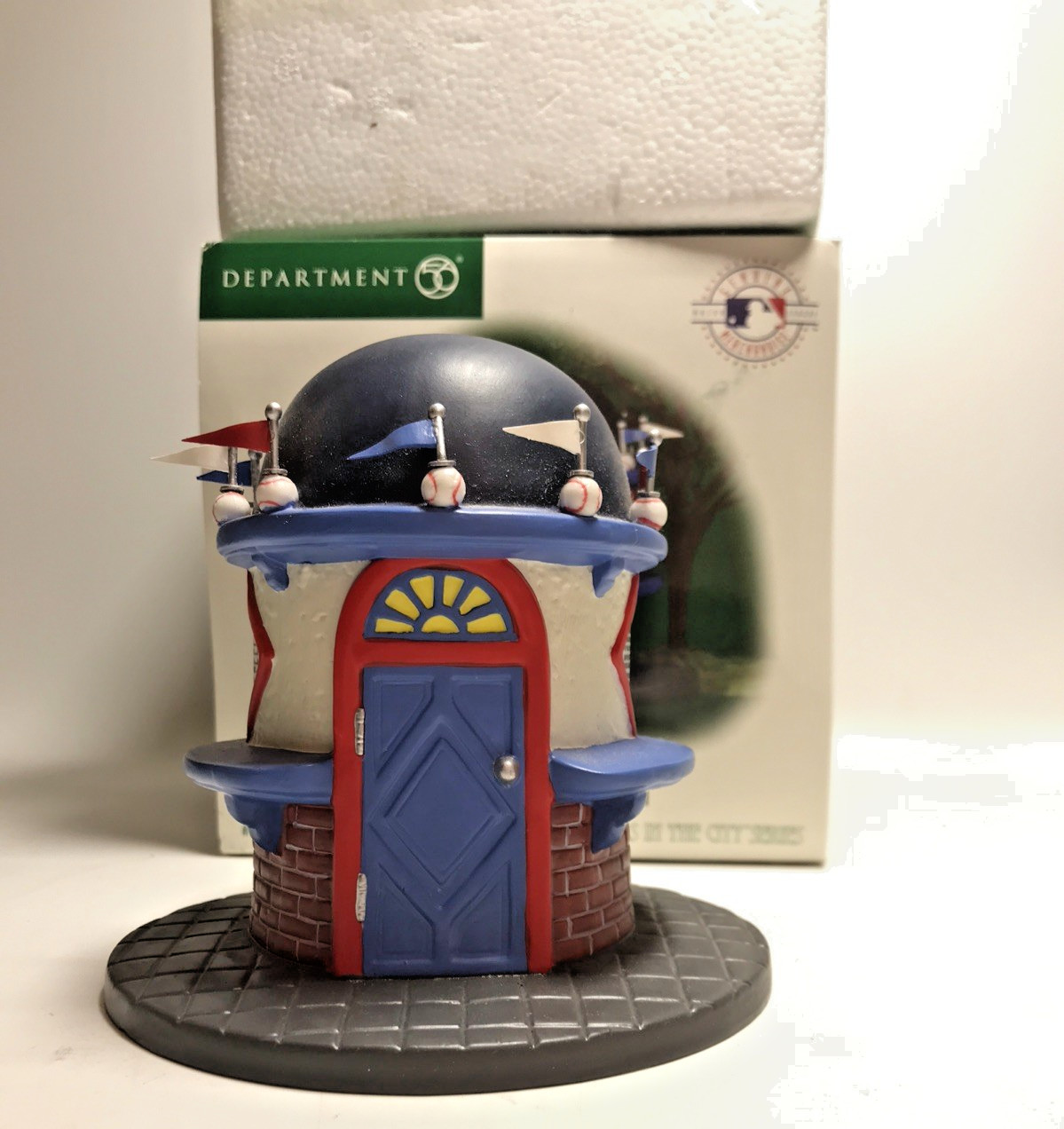Dept 56 Boston Red Sox MLB Refreshment Stand 2004 Figurine