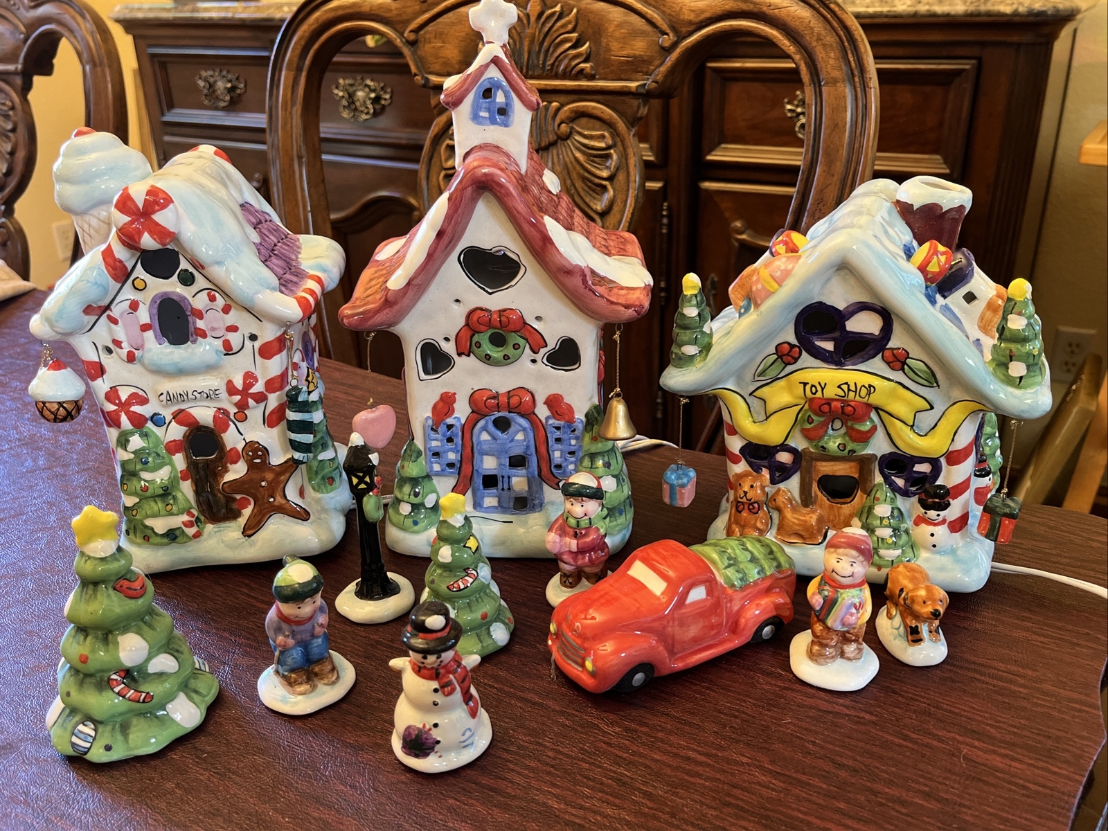 Elements Holiday Village Town Stores Ceramic Christmas Set, Lighted, 12pc, Nice!