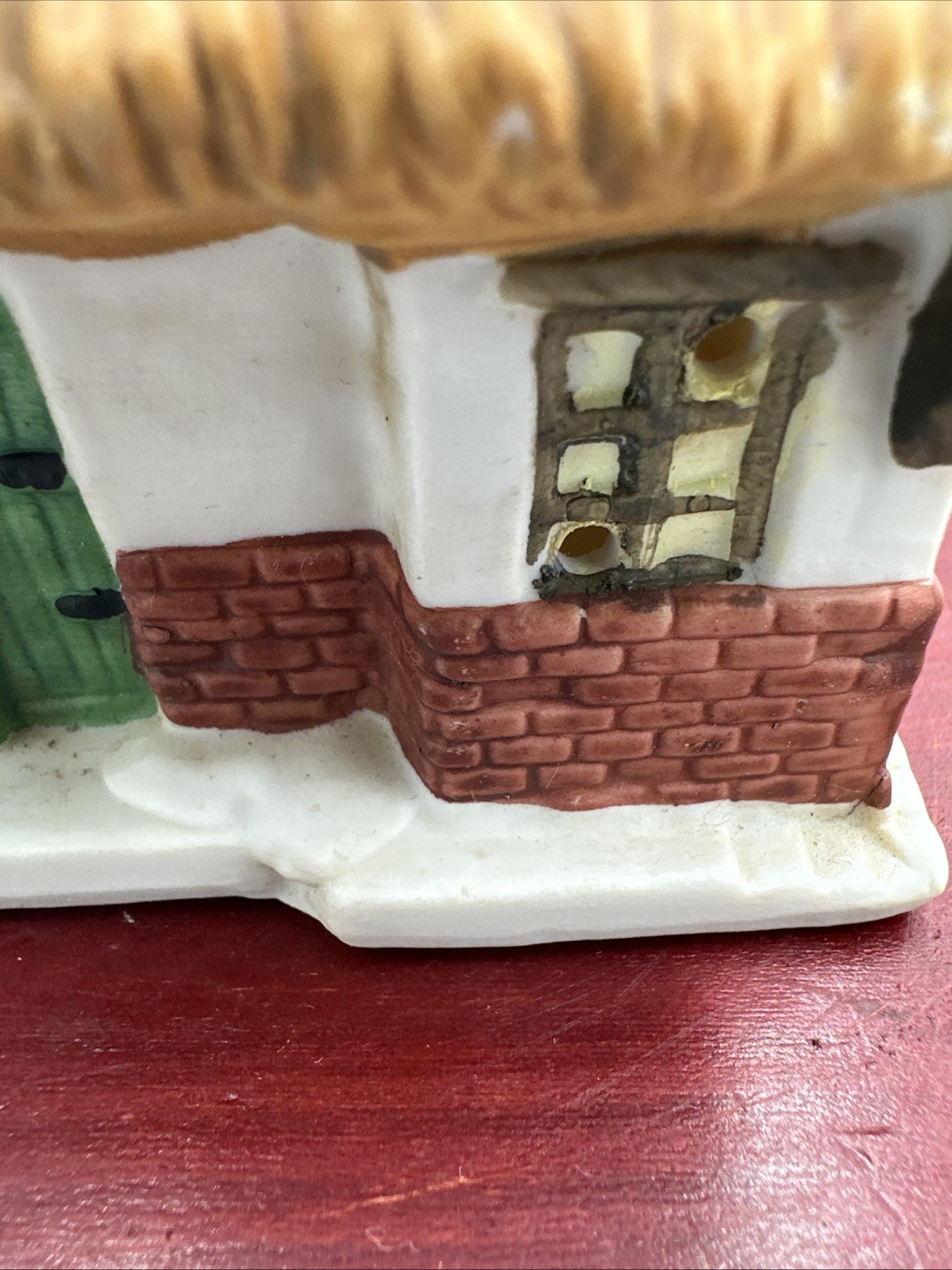 Vintage 1992 “The Giving Gift” Porcelain Christmas Village Cottage House