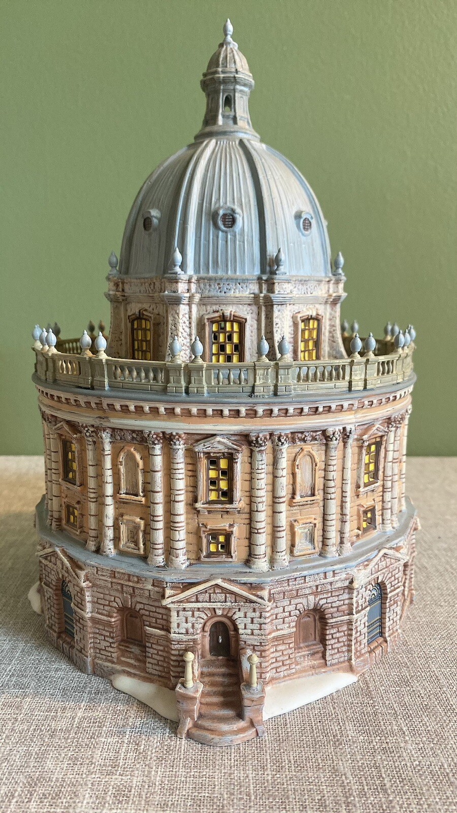 Department 56 Retired Dickens Village “oxford Radcliffe Camera Building” 6005397