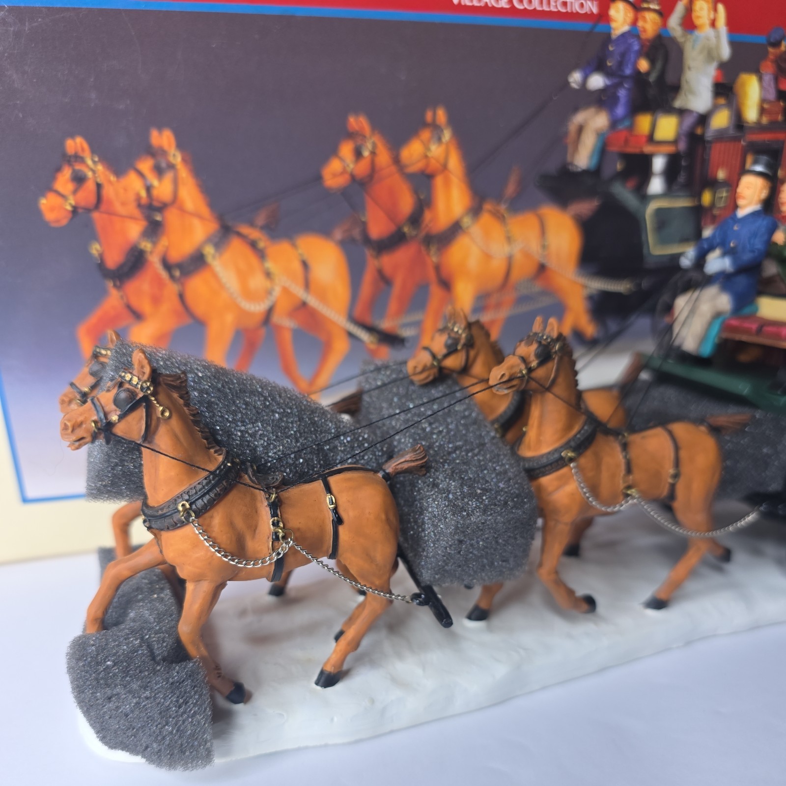 1999 Lemax Village Collection Stagecoach Poly Resin Christmas Train decoration