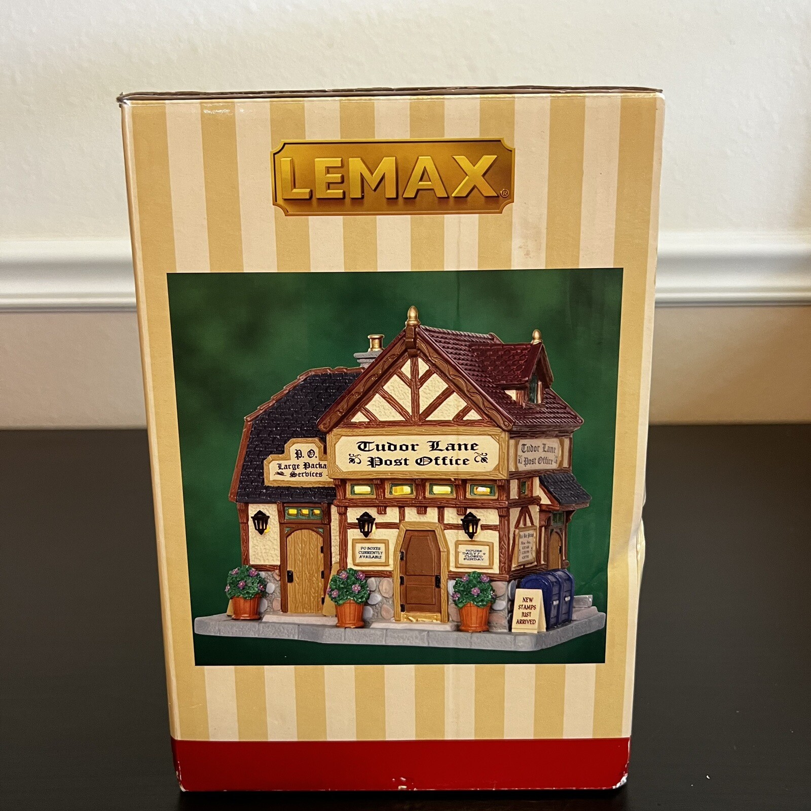 Lemax Tudor Lane Post Office Lighted 2013 Ceramic Christmas Village Cottage