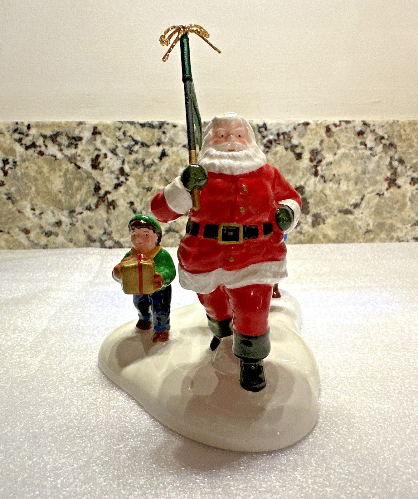 Department 56 Here Comes Santa Christmas Snow Village 1996 Ceramic Ornament 7762