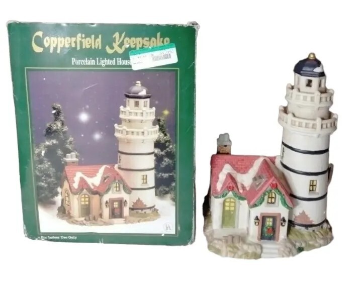 Copperfield Keepsake Christmas Lighted Porcelain House Bark Roof BRT451 Holiday