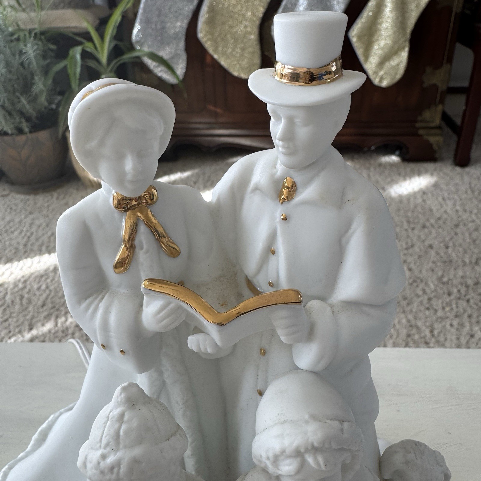 1998 RSVP International Porcelain Lighted “Caroling Family” Figurine