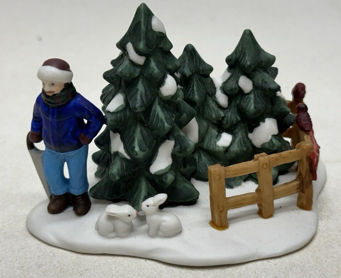 2001 Hershey’s Holiday Village Making Smores Tree Lot Christmas Figurine 2 LOT
