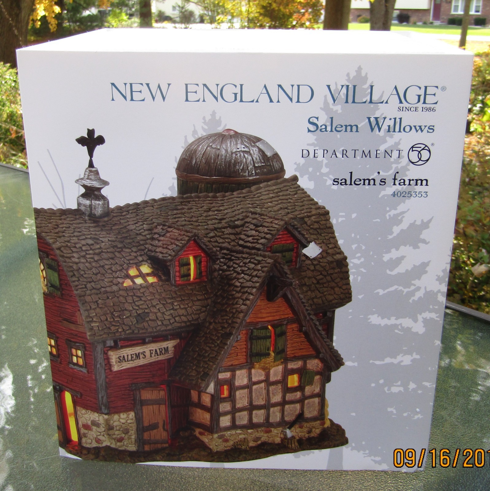 2012 Department 56 New England Village #4025353 SALEM’S FARM Retired UNUSED Look