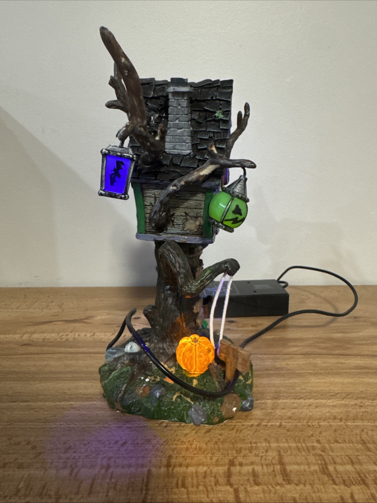 Lemax Hungry Tree House Spooky Town Halloween Village Works 2006 EUC