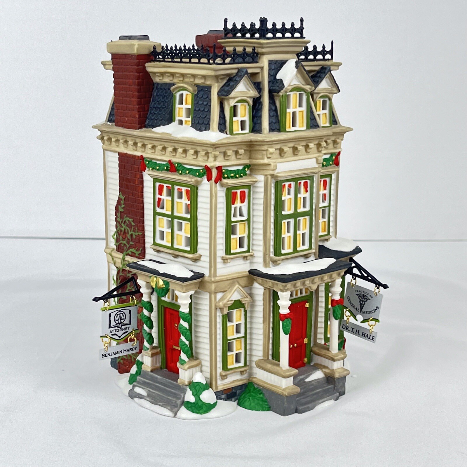Dept 56 New England Village Series Hale & Hardy House with Signs 1999 Retired