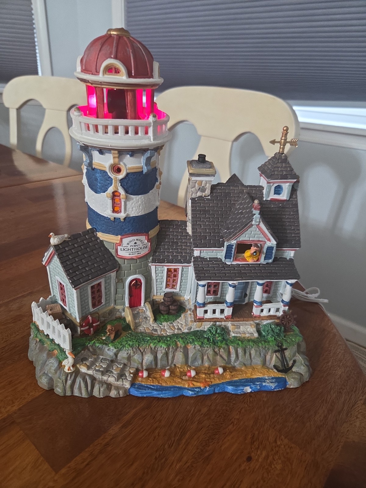 Lemax Village 2009 Windward Point Lighthouse Plymouth Corners #95862 No Birds