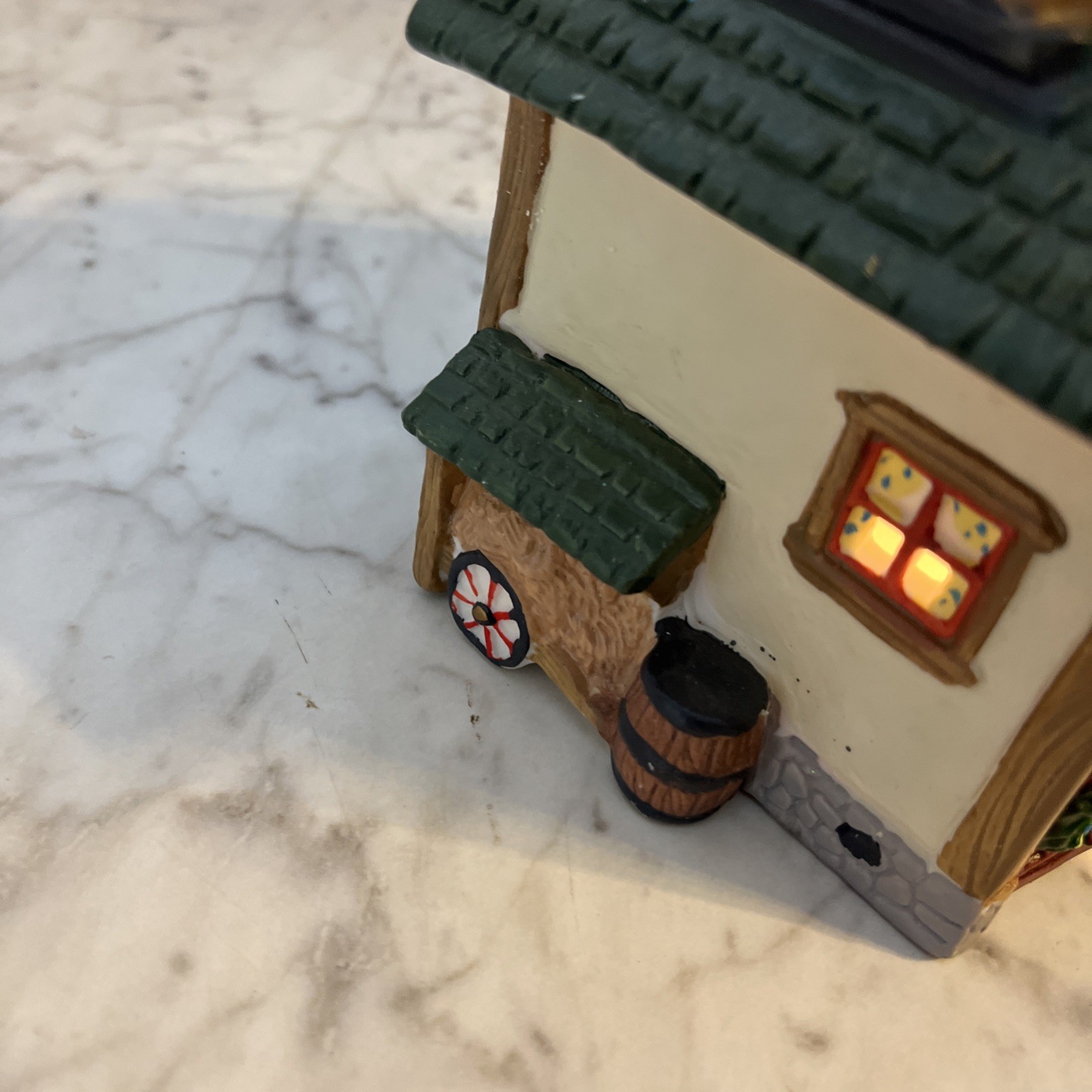 Dickens Keepsake Porcelain Lighted House Christmas Village Vintage Ace Hardware