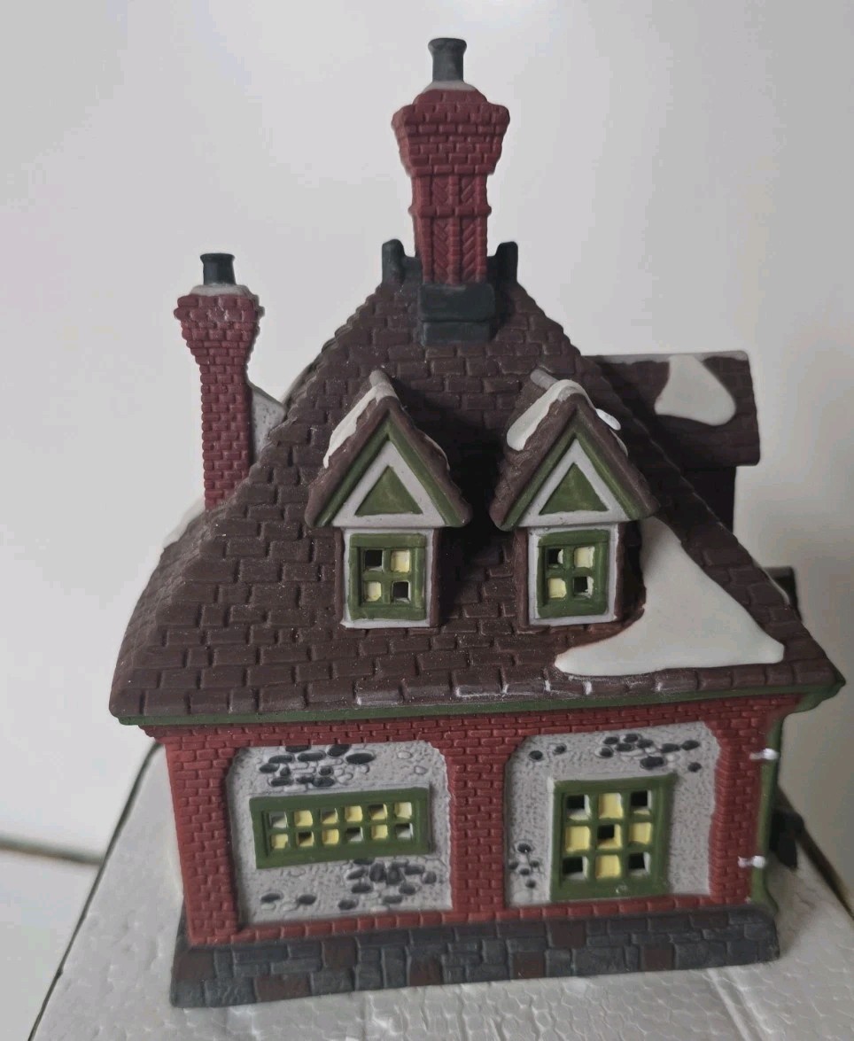 Dept 56 Dickens’ Village Heritage WM. WHEAT CAKES AND PUDDINGS 5808-4 Holliday