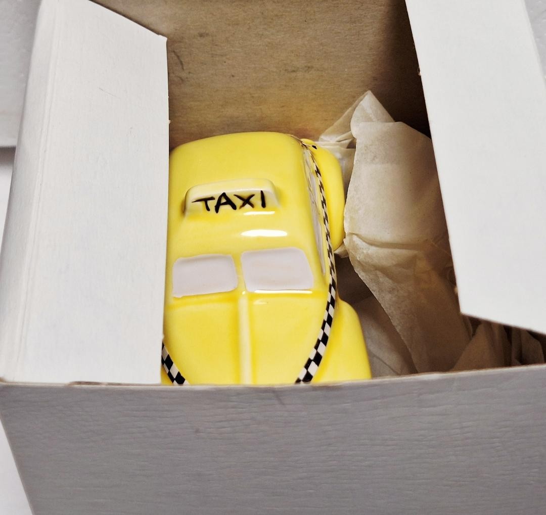 Department 56 Original Snow Village Taxi Cab, Retired PLEASE READ
