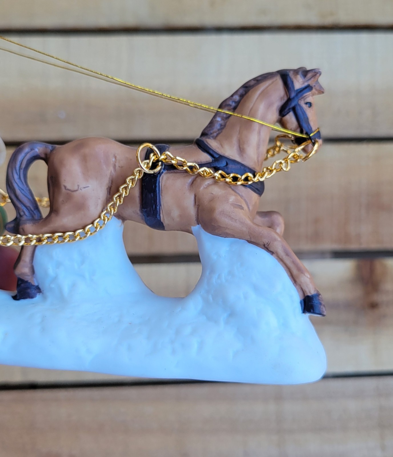 VINTAGE 1995 DICKENS COLLECTABLES ACCESSORIES ~CHRISTMAS HORSE-DRAWN CARRIAGE
