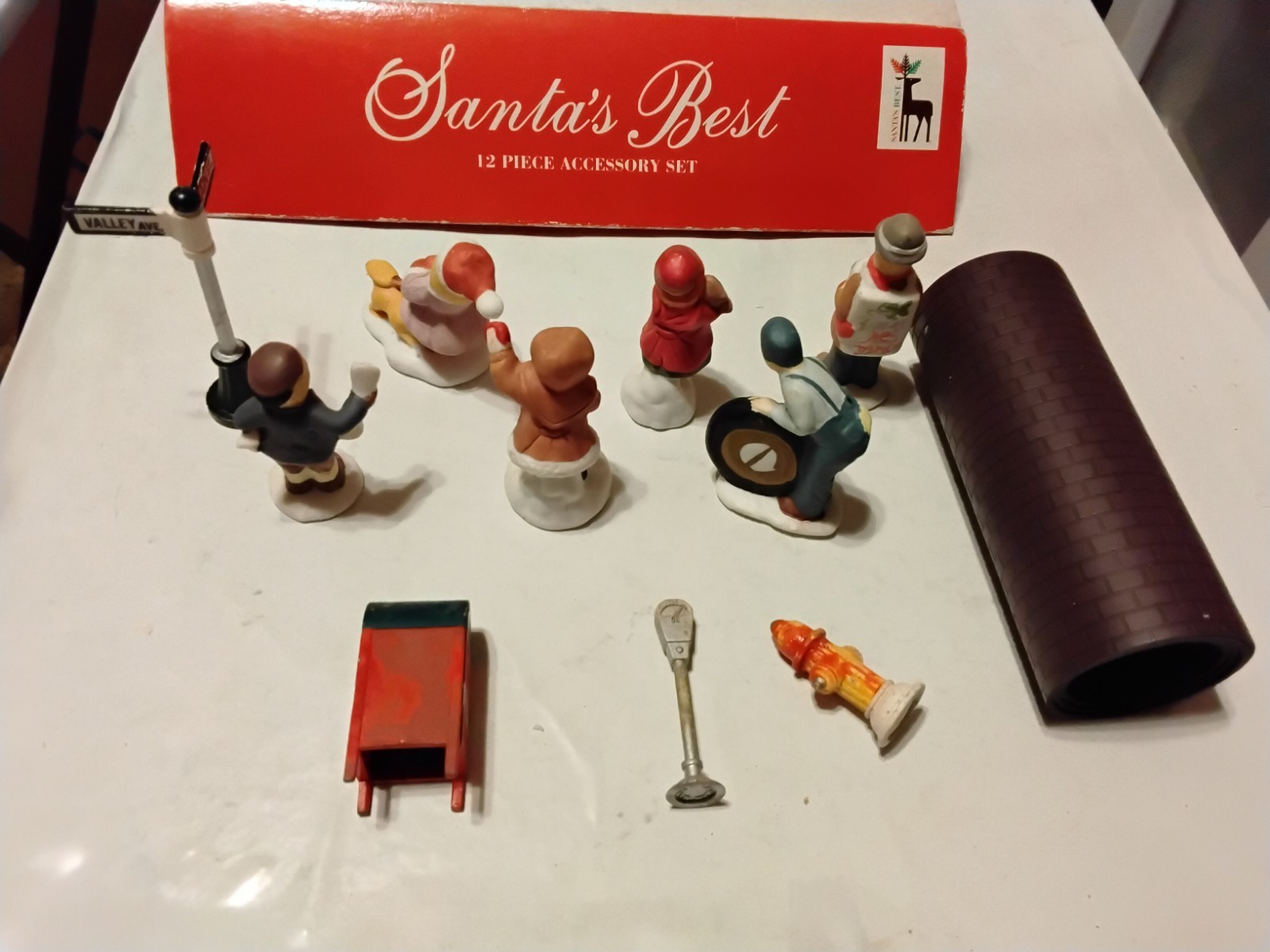 Christmas Village Porcelain Light Houses & Metal/Other Figurine Lot Used 4 Boxes