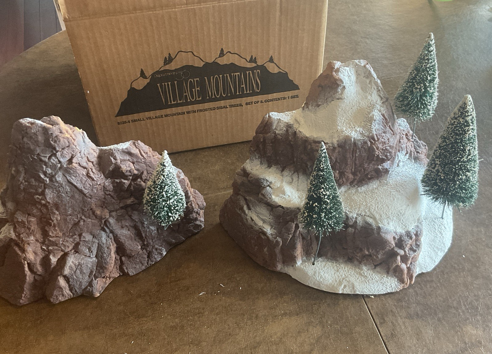 Dept 56 Village Mountain “Small Village Mountain; set of 5″ with Box #5226-4
