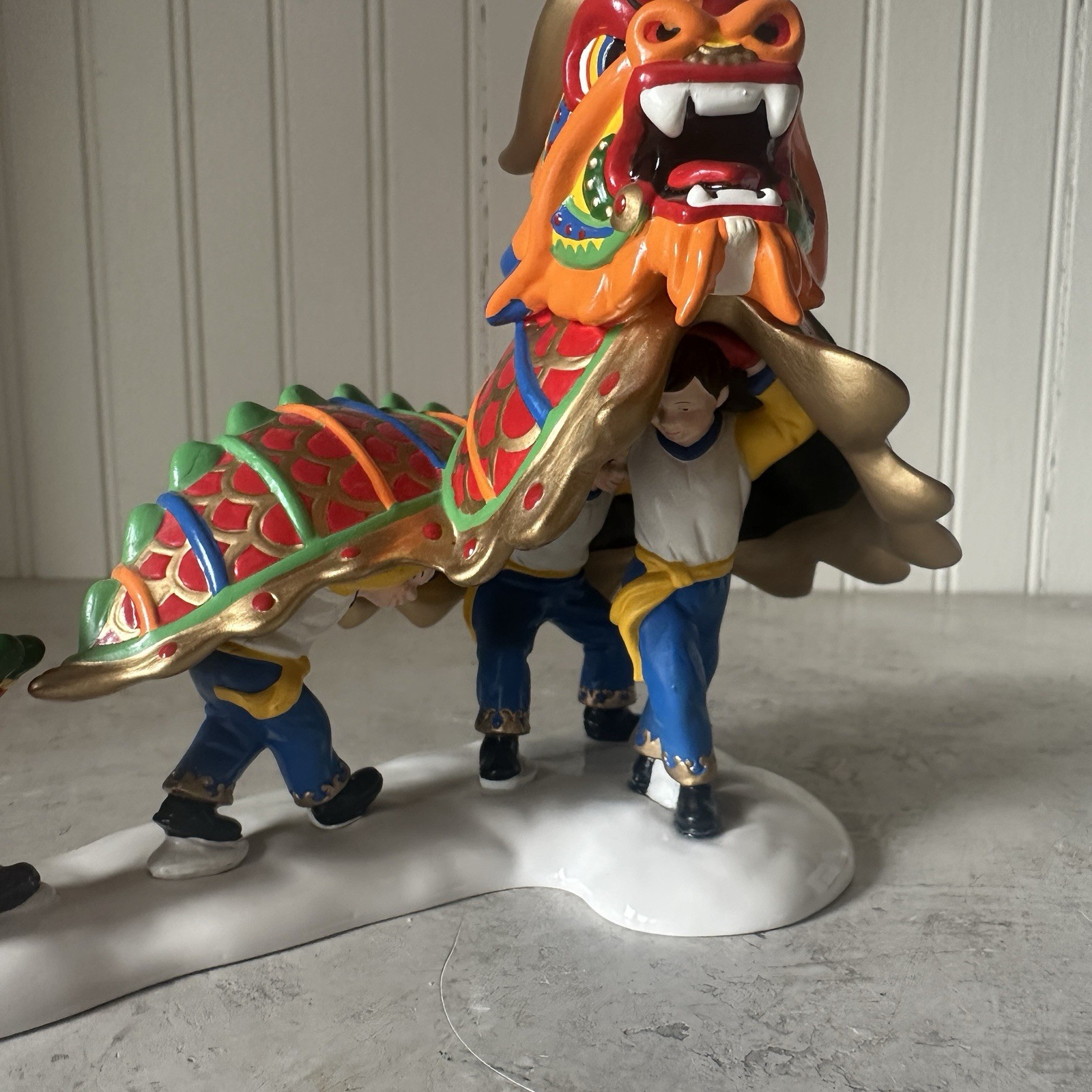 Dept 56 Snow Village The Dragon Parade EUC #55032 1999 Retired Chinese New Year