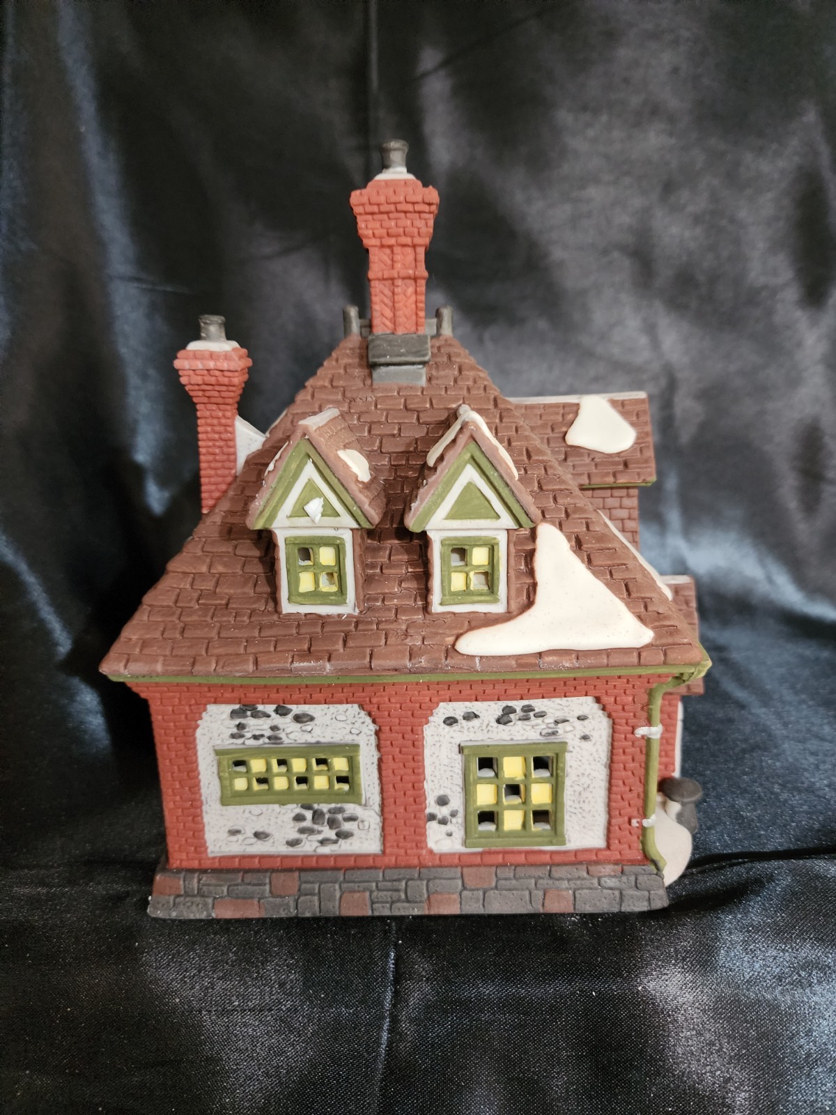 DEPT 56 Dickens’ Series “WM WHEAT CAKES AND PUDDINGS” #5808-4 READ