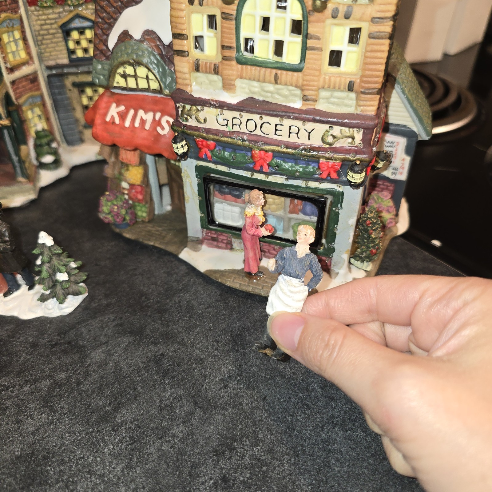 Grandeur Noel Fiber Optic Victorian Christmas Village 2002 Town Set Incomplete