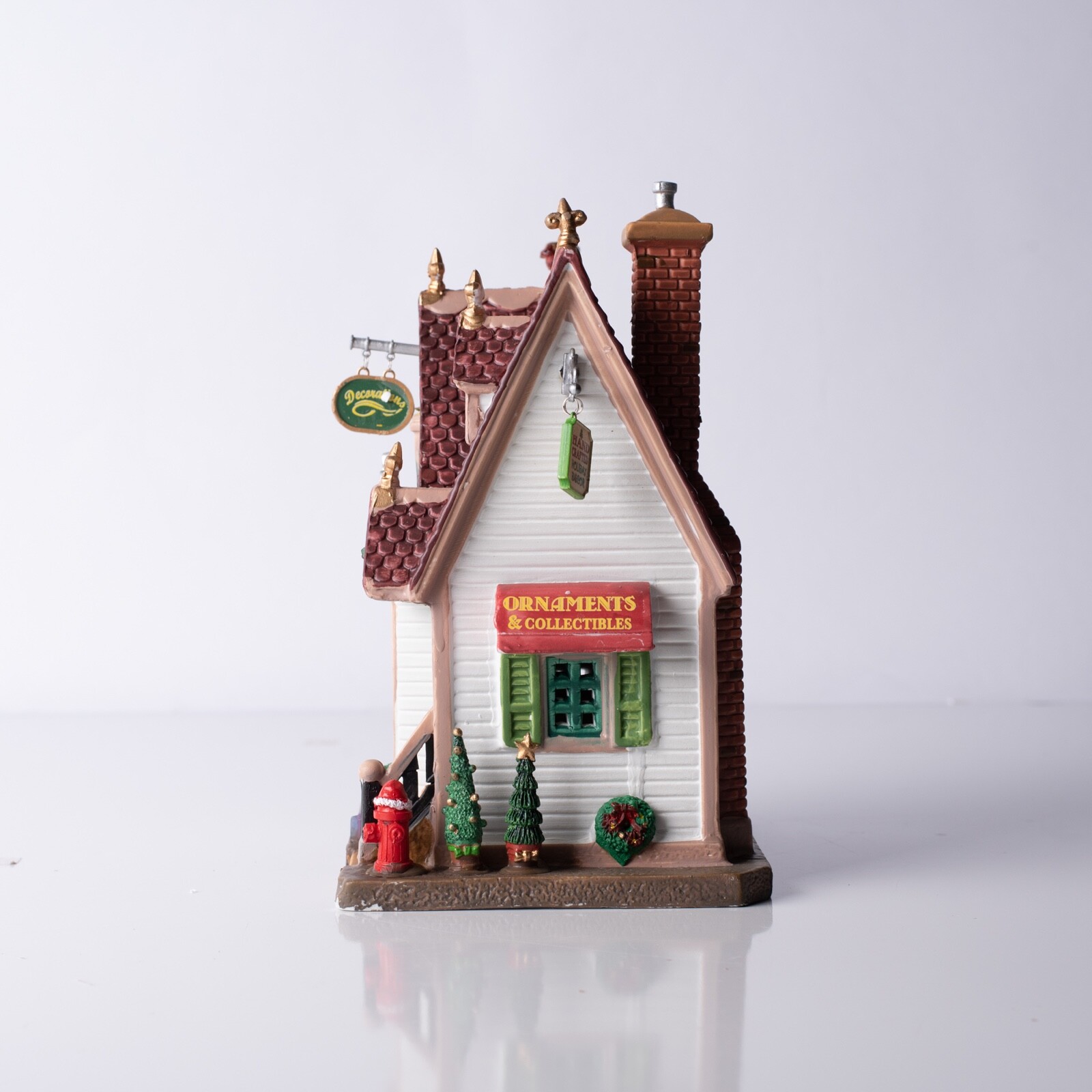 Lemax Christmas Time & Trimming Village House Holiday Display Building 25366