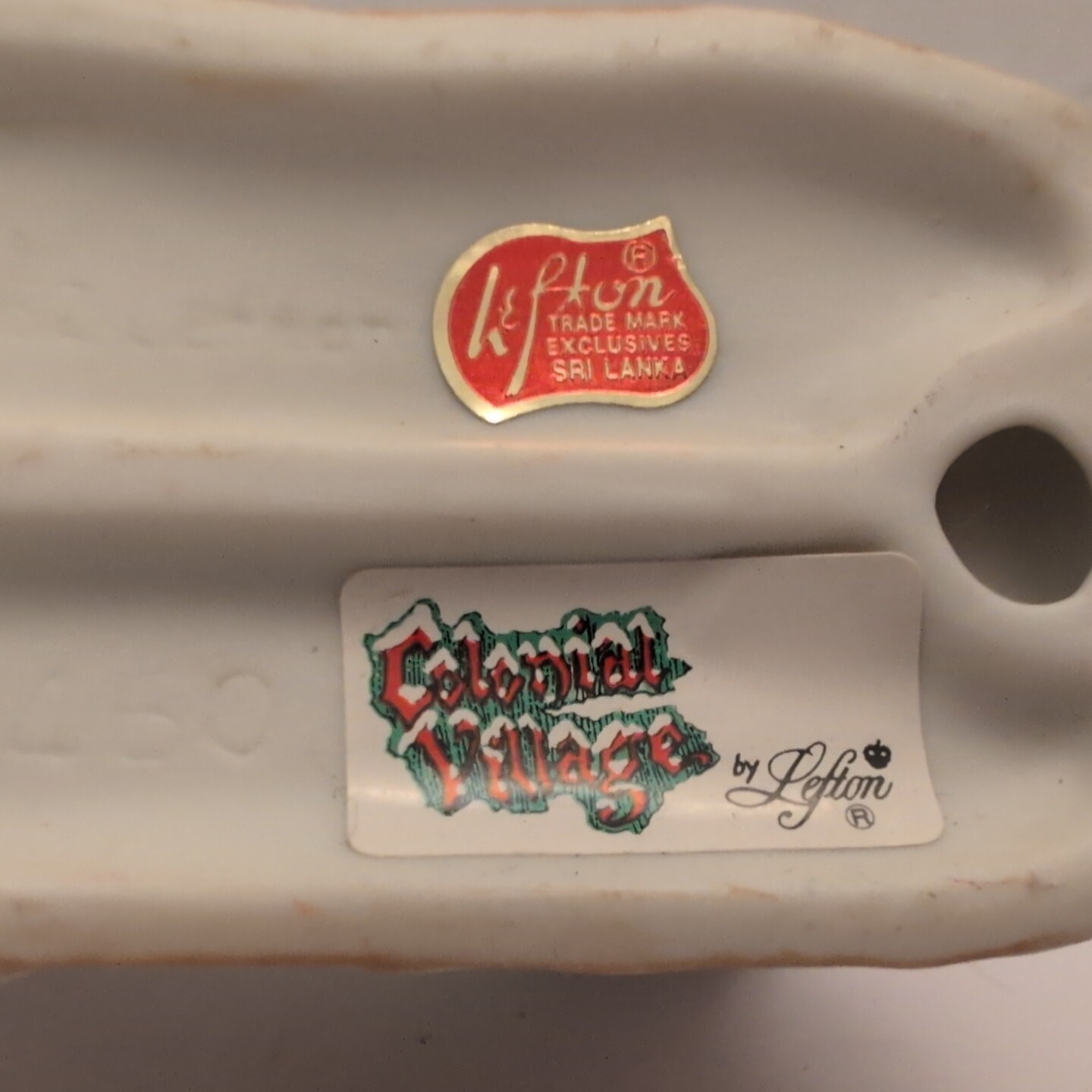 Vintage Lefton Geo Z Christmas Village Horse Drawn Sleigh Couple Figurine 06460