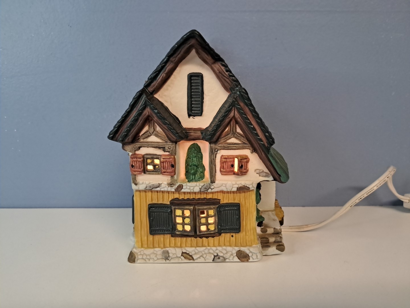 Vtg Santa’s Best Porcelain Lighted House Our Town The Wilson House