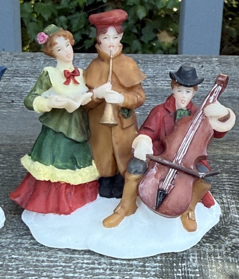 Lot Of 6 Christmas Village Figurines Decorative Miniatures Christmas Holiday