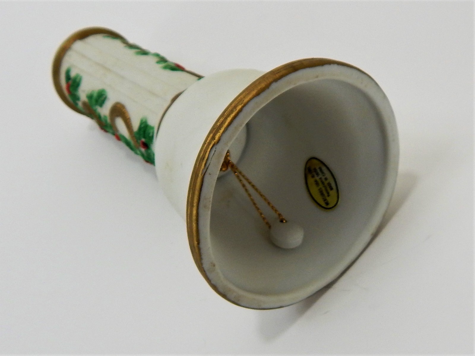 1992 Mercuries (USA) Five Gold Rings Ceramic Bell