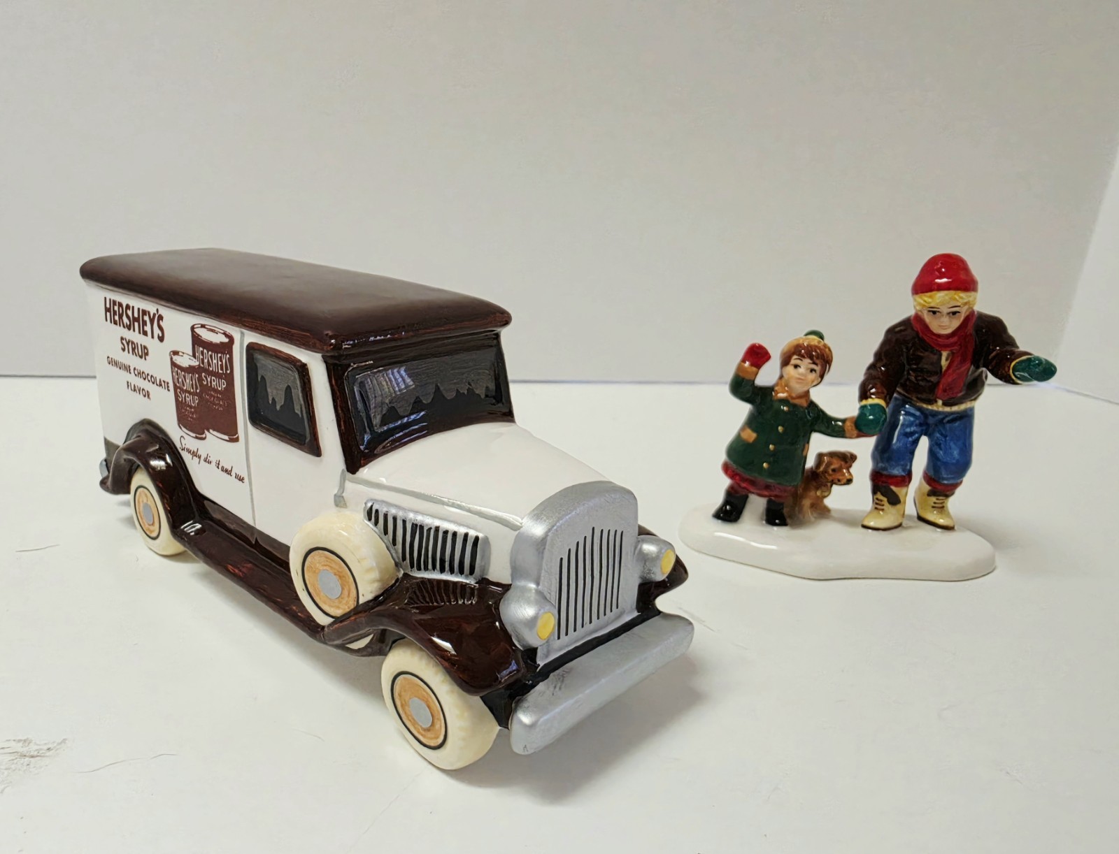 Department 56 KIDS LOVE HERSHEY’S Set Snow Village Truck Kids Track Compatible
