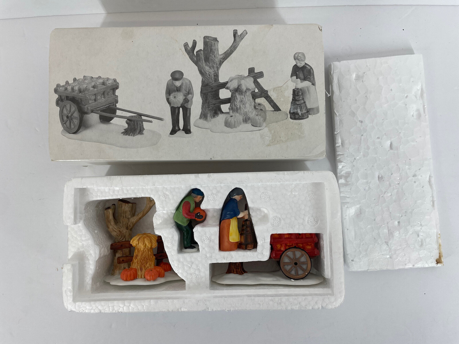 Dept 56 Heritage Village Collection Harvest Time (4 Pieces) #5941-2 Pumpkin 1988
