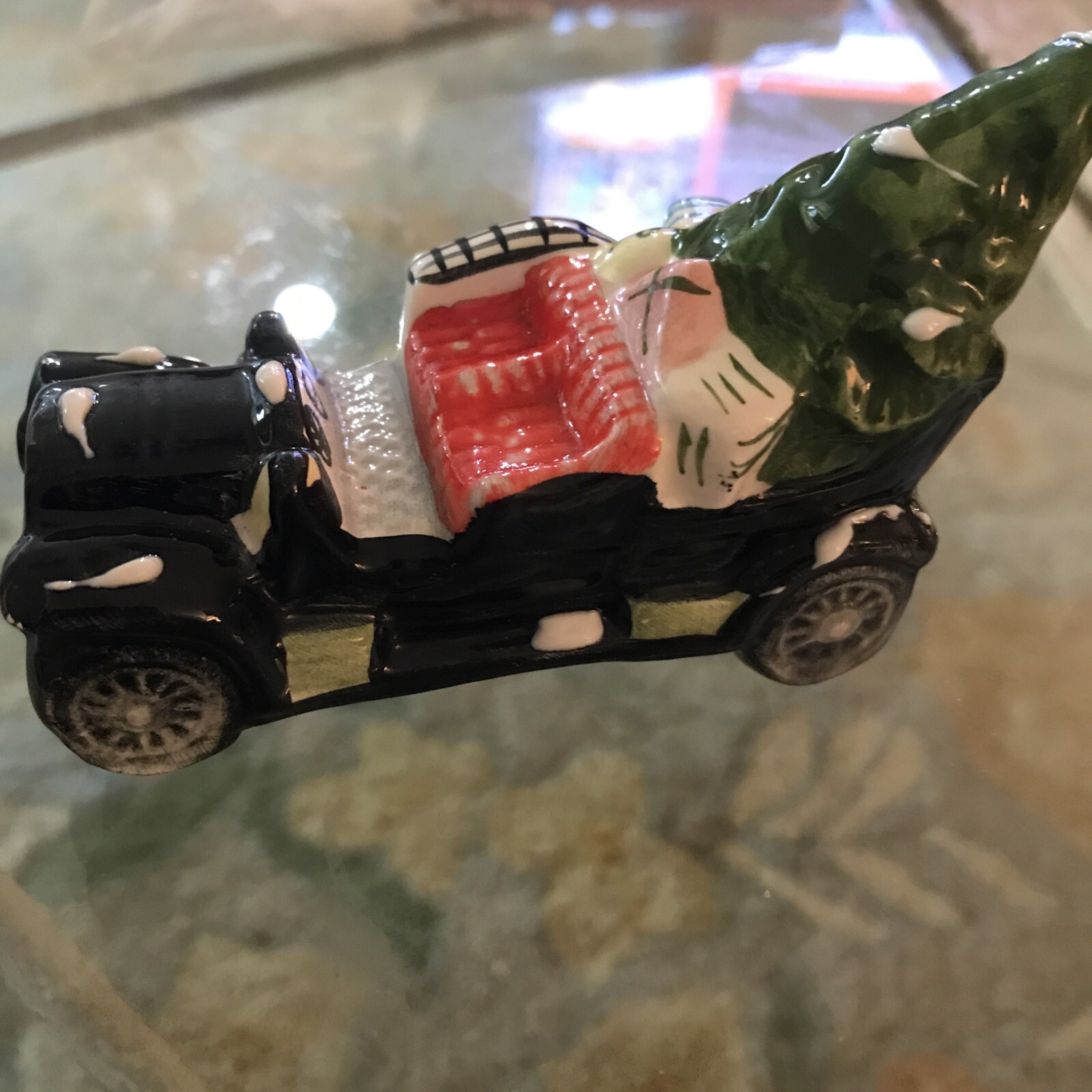 Department 56 Snow Village Ceramic Car w/Christmas Tree Presents, Retired 1989