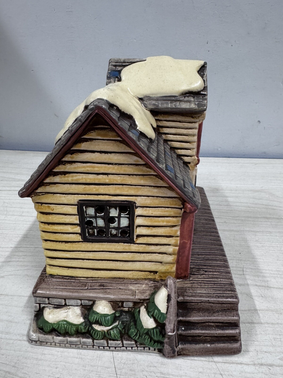 Lefton Colonial Village Train Station #06335 By Byron Wood 1987 No Cord