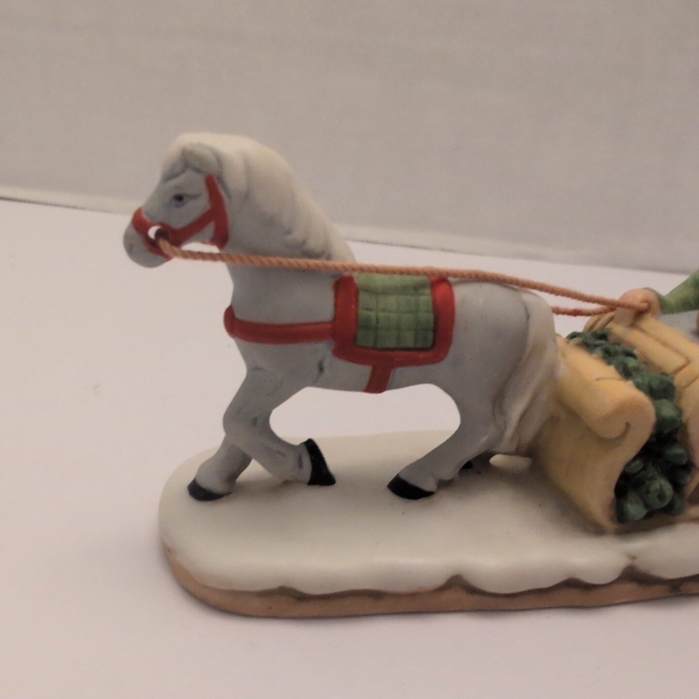 Vintage Lefton Geo Z Christmas Village Horse Drawn Sleigh Couple Figurine 06460