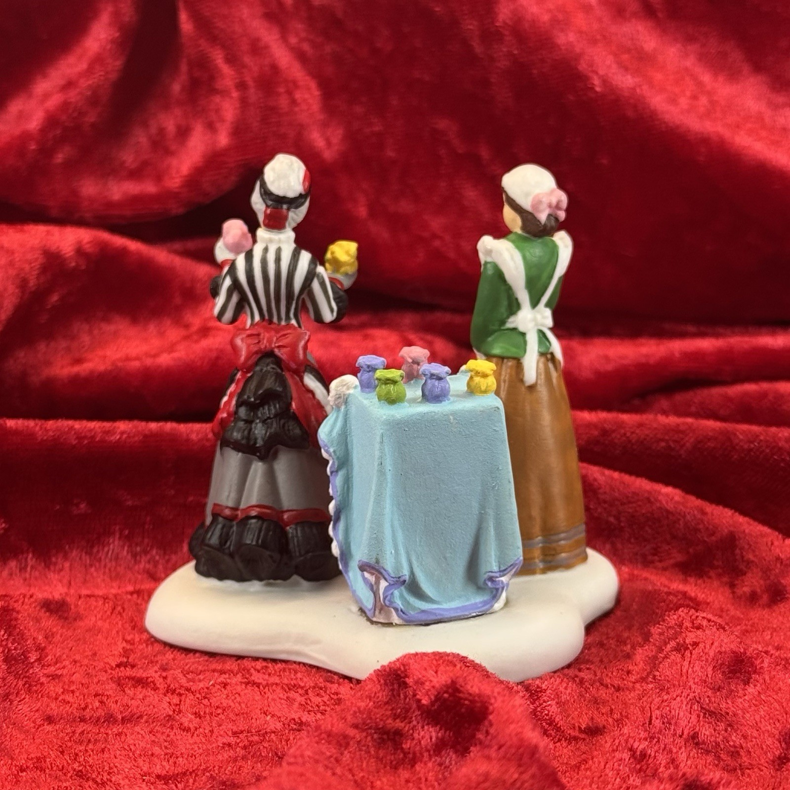 SCENT OF THE DAY Dept. 56 Dickens Village Series 4030365