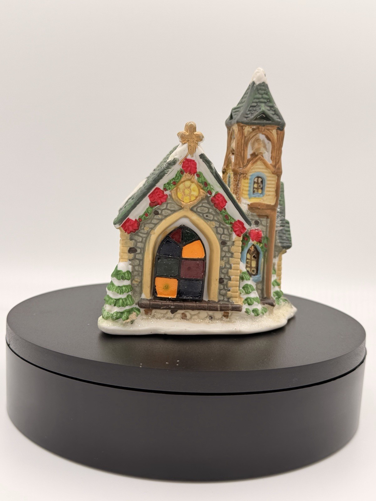 Cobblestone Corners 2003 Christmas Village Church – Stained Glass – B33