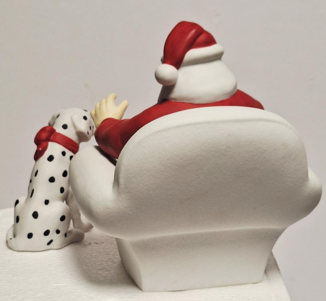 Department 56 Winter Silhouette Dogs Best friend Santa with Styrofoam clamshell