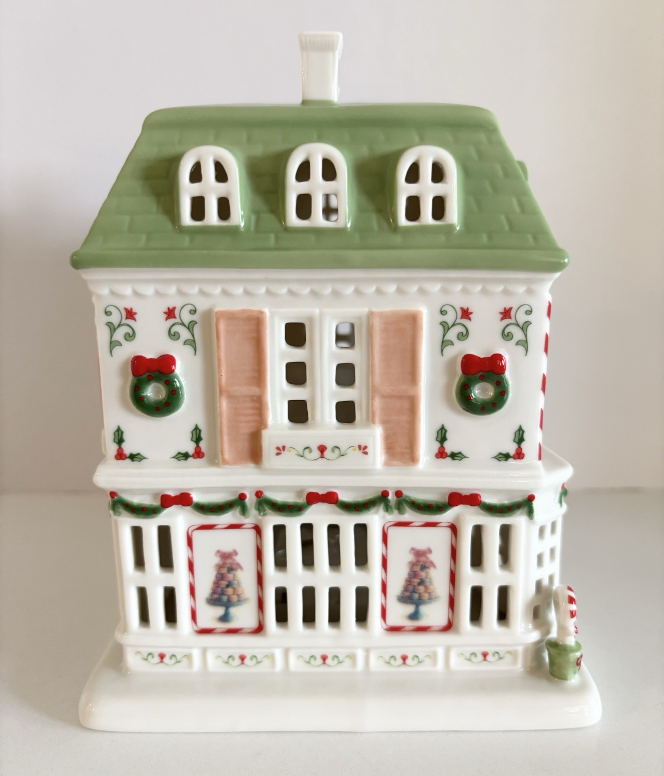 2026 Lenox Spice Village Christmas Lit Sweet Shop Figurine Holiday Village – NEW