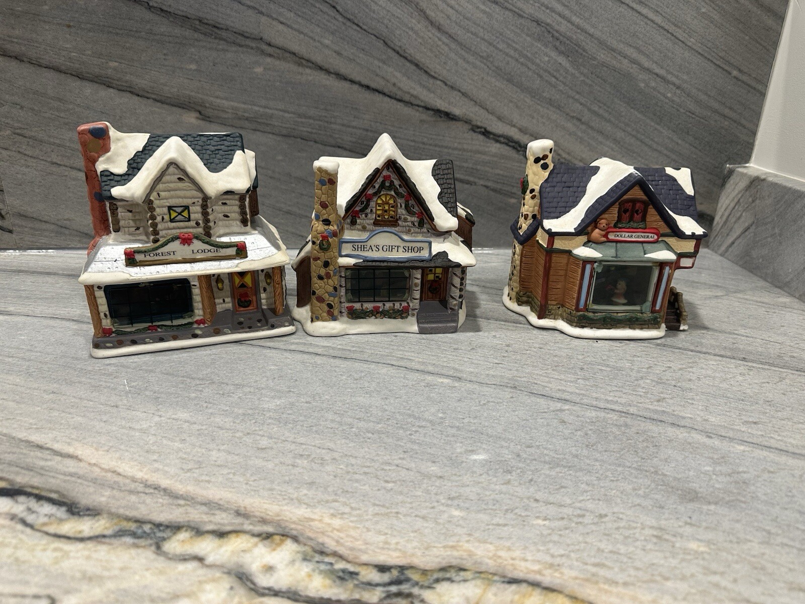 Holiday Style lighted Hand Painted Lodge, Shop, Doll Gen Store (no Lights) 9