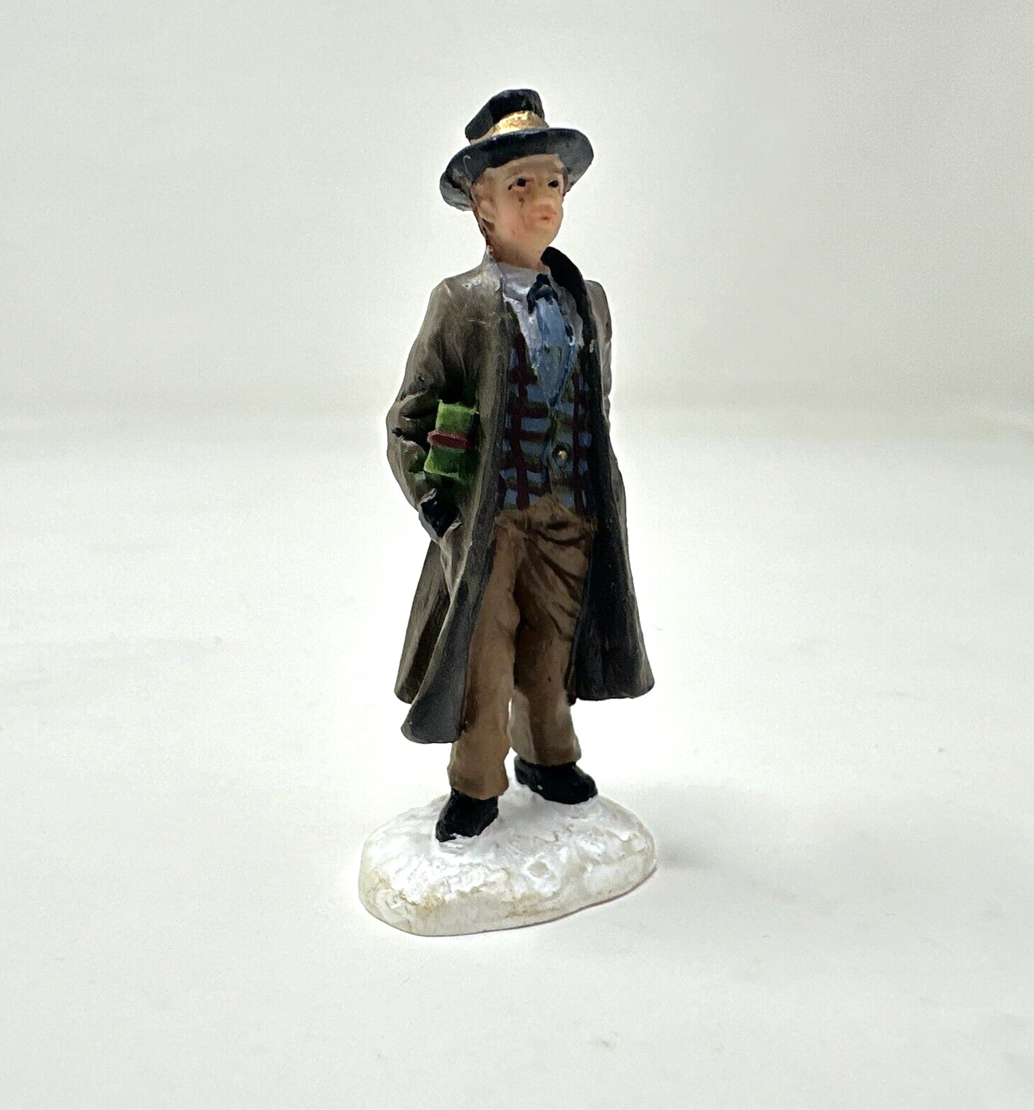 2003 Grandeur Noel Victorian Village MAN WITH GIFT Figurine FOR REPLACEMENT