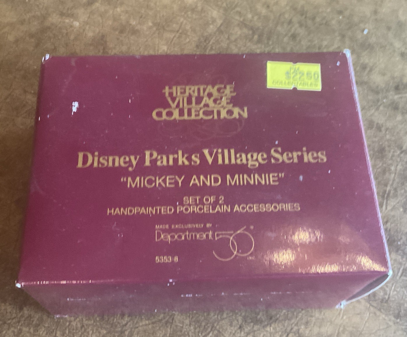 Dept 56 Disney Parks Village “Mickey And Minnie” with Box #5353-8