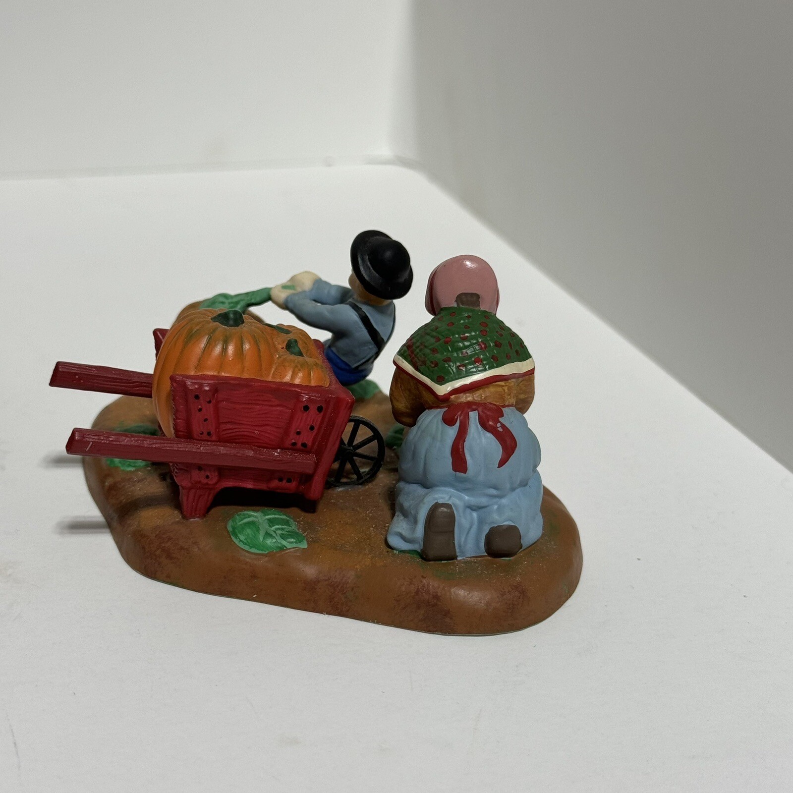 Department 56 New England Village Series “It’s Almost Thanksgiving” W/ packaging