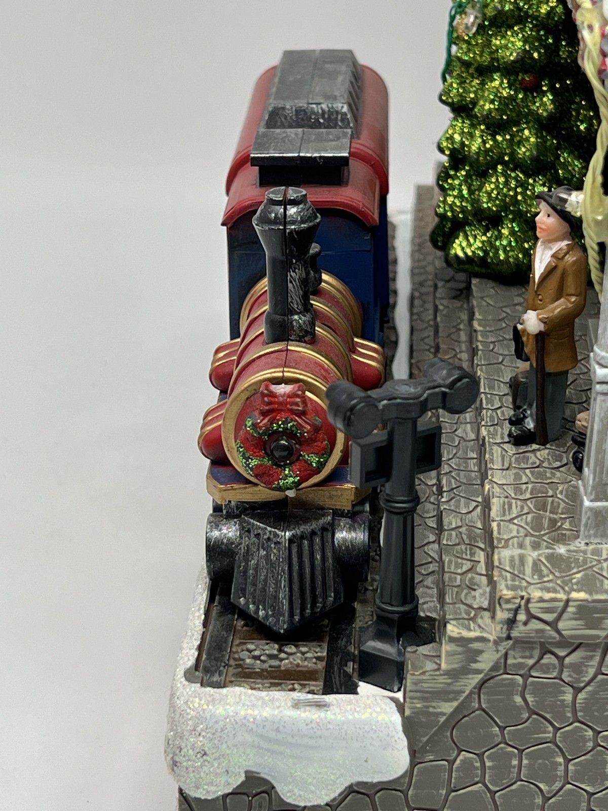 Home Elements Christmas Hometown Animated LED Train Station Musical READ VIDEO