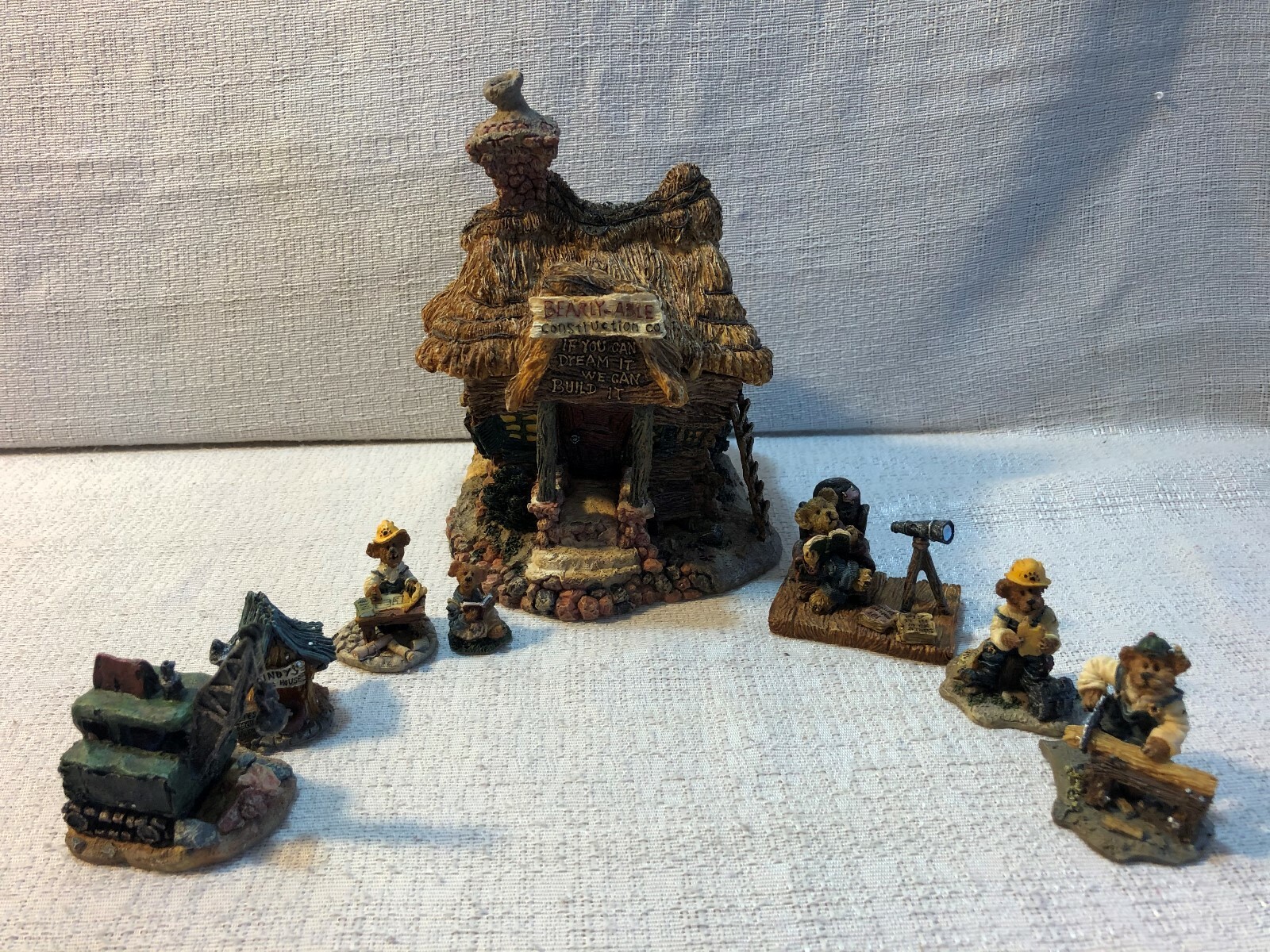 Boyds Bearly Built Villages Matthews Bungalow + Accessories 19011 19511-1/2